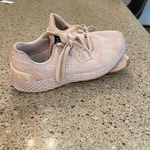 NOBULL Women's Pink runners